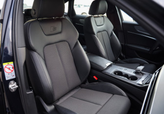 Подержанный автомобиль Audi A6 Sedan 2020 года (23 фото)