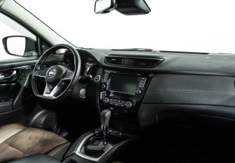 Подержанный автомобиль Nissan Qashqai 2021 года (9 фото)