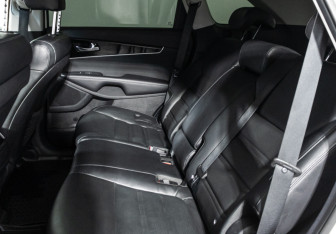 Подержанный автомобиль Kia Sorento 2019 года (10 фото)