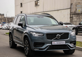 Подержанный автомобиль Volvo XC90 2019 года (5 фото)