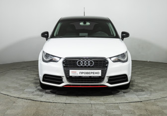 Подержанный автомобиль Audi A1 2014 года (2 фото)