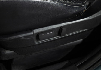 Подержанный автомобиль Mitsubishi Outlander 2007 года (16 фото)