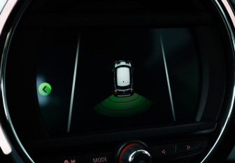 Подержанный автомобиль MINI Countryman 2018 года (17 фото)