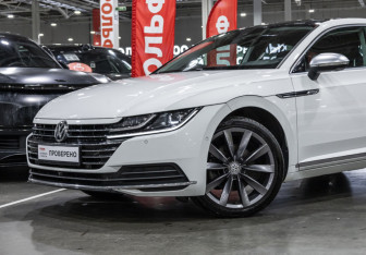 Подержанный автомобиль Volkswagen Arteon 2020 года (2 фото)