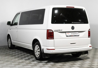 Подержанный автомобиль Volkswagen Caravelle 2019 года (7 фото)