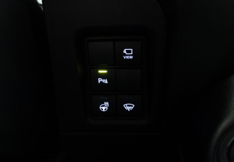 Подержанный автомобиль Toyota Land Cruiser Prado 2018 года (25 фото)