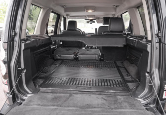 Подержанный автомобиль Land Rover Discovery 2014 года (32 фото)