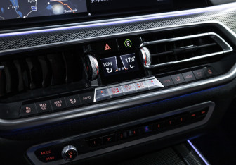 Подержанный автомобиль BMW X5 2019 года (31 фото)