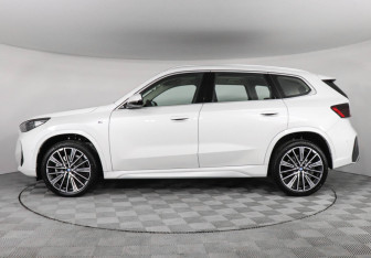 Новый BMW X1 2026 (6 фото)