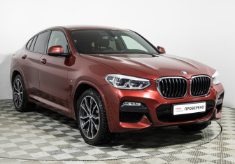 Подержанный автомобиль BMW X4 2018 года (3 фото)