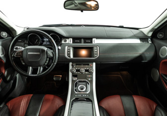 Подержанный автомобиль Land Rover Range Rover Evoque 2012 года (13 фото)