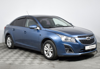 Подержанный автомобиль Chevrolet Cruze Sedan 2012 года (3 фото)