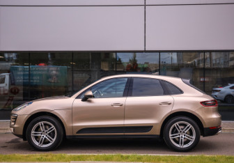 Подержанный автомобиль Porsche Macan 2018 года (9 фото)