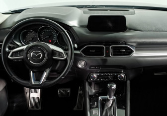 Подержанный автомобиль Mazda CX-5 2018 года (14 фото)