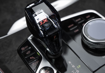 Подержанный автомобиль BMW X5 2019 года (19 фото)