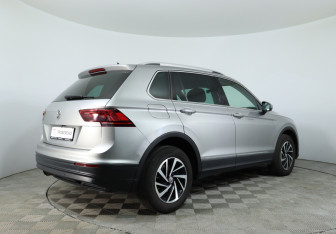 Подержанный автомобиль Volkswagen Tiguan 2018 года (5 фото)