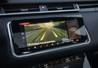 Подержанный автомобиль Land Rover Range Rover Velar 2019 года (18 фото)
