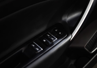 Подержанный автомобиль Geely Atlas 2019 года (13 фото)