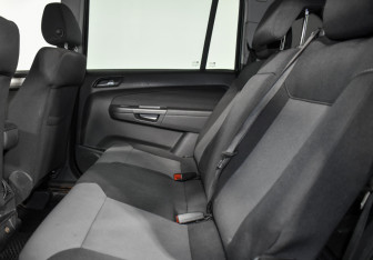 Подержанный автомобиль Opel Zafira Compactvan 2008 года (13 фото)