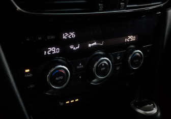 Подержанный автомобиль Mazda 6 Sedan 2014 года (16 фото)