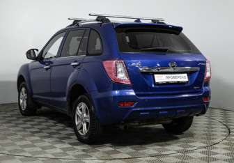 Подержанный автомобиль Lifan X60 2015 года (7 фото)