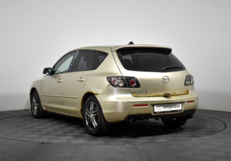 Подержанный автомобиль Mazda 3 Hatchback 2007 года (7 фото)
