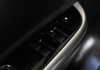 Подержанный автомобиль Mitsubishi L200 2022 года (20 фото)