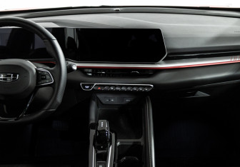 Подержанный автомобиль Geely Coolray 2024 года (14 фото)