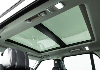 Подержанный автомобиль Land Rover Range Rover 2015 года (15 фото)