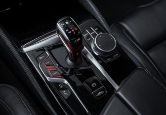 Подержанный автомобиль BMW M5 Sedan 2021 года (25 фото)