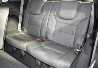 Подержанный автомобиль Acura MDX 2011 года (13 фото)