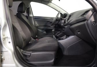 Подержанный автомобиль LADA (ВАЗ) Vesta Sedan 2016 года (17 фото)