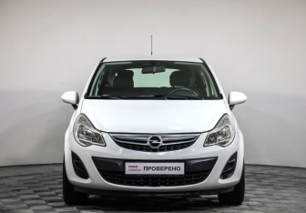 Подержанный автомобиль Opel Corsa 2013 года (2 фото)