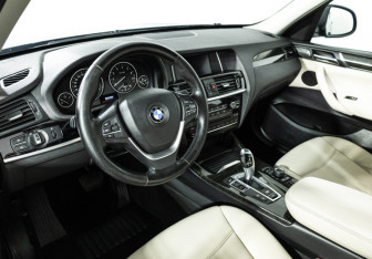 Подержанный автомобиль BMW X3 2014 года (11 фото)