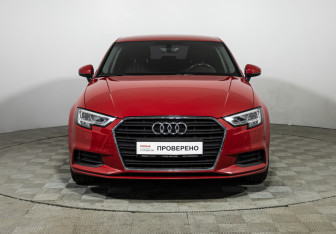 Подержанный автомобиль Audi A3 Sedan 2020 года (2 фото)