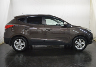 Подержанный автомобиль Hyundai ix35 2013 года (4 фото)