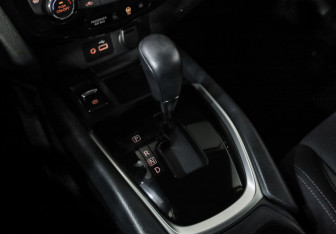 Подержанный автомобиль Nissan Qashqai 2020 года (16 фото)