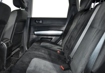 Подержанный автомобиль Nissan X-Trail 2013 года (12 фото)