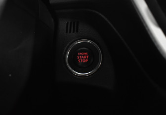 Подержанный автомобиль Suzuki SX4 Hatchback 2014 года (17 фото)