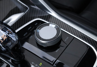 Подержанный автомобиль BMW X6 2020 года (18 фото)