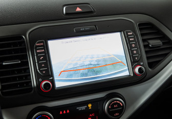 Подержанный автомобиль Kia Picanto 2015 года (17 фото)