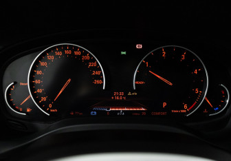 Подержанный автомобиль BMW X3 2021 года (12 фото)