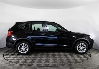 Подержанный автомобиль BMW X3 2012 года (5 фото)