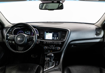 Подержанный автомобиль Kia Optima Sedan 2015 года (10 фото)