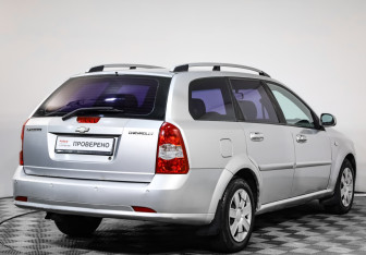 Подержанный автомобиль Chevrolet Lacetti Wagon 2007 года (5 фото)