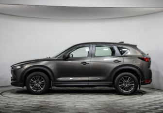 Подержанный автомобиль Mazda CX-5 2021 года (8 фото)