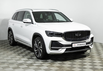 Подержанный автомобиль Geely Monjaro 2024 года (3 фото)