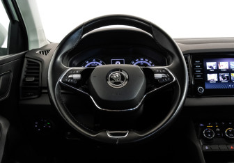 Подержанный автомобиль Skoda Karoq 2020 года (11 фото)