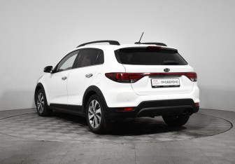 Подержанный автомобиль Kia Rio Hatchback 2019 года (7 фото)