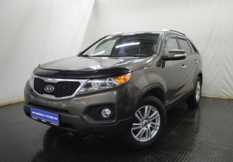 Подержанный автомобиль Kia Sorento 2011 года (1 фото)